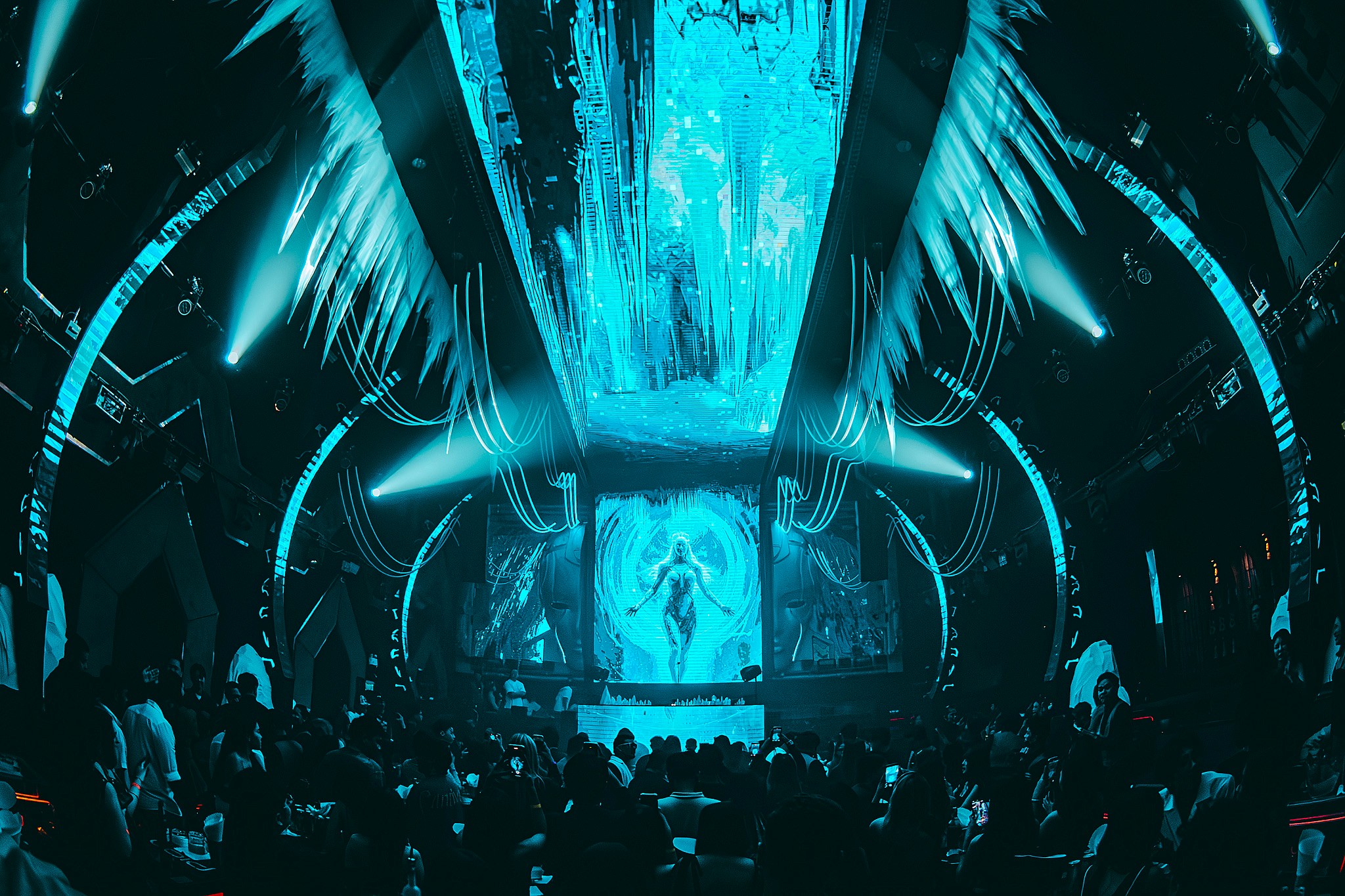VOID CLUB Bangkok main stage featuring 26m 6K LED wall, festival-grade laser system, and immersive lighting setup at RCA Rama 9